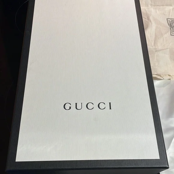 Gucci slides size 9 original box and all packaging included Gucci Men main image 4